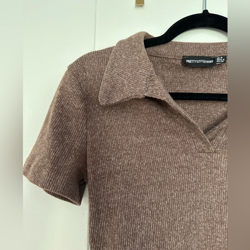 Collared Crop Top - Picture 2 of 4